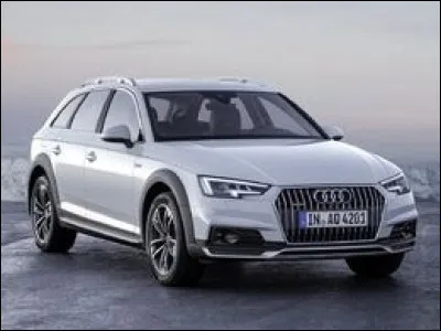 Comment écrit-on la marque de cette voiture ?