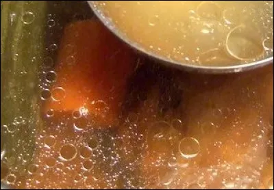 Qu'a la colline pour Wes Craven, en 1977 ?