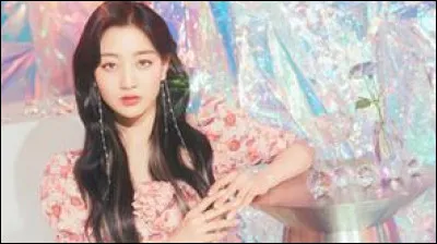 Quand est sorti ''More & More'' ?