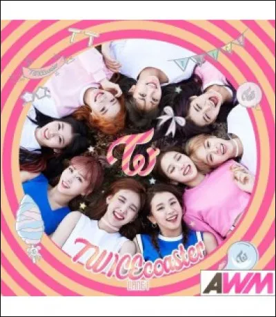 Quelle est la chanson principale de l'album ''Twicecoaster'' ?