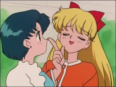 Qui joue le rôle de Blanche-Neige dans la pièce de théâtre ?