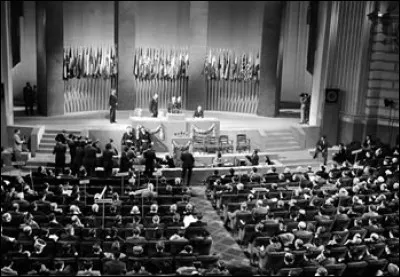 De quelle forme de reconnaissance internationale bénéficie l'Ukraine en 1945 ?