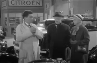 Dans quel film de 1957 est-il vendeur de voiture ?