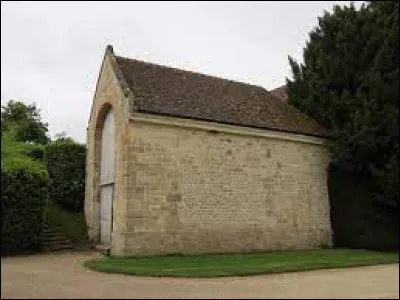 Nous terminons notre balade à l'abbaye du Val-Richer, à Saint-Ouen-le-Pin. Village Calvadosien, il se situe en région ...