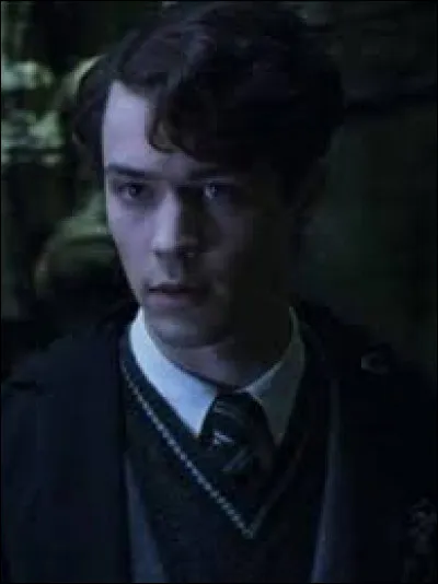 Pourquoi Tom Jedusor a-t-il mal tourn&eacute; ?