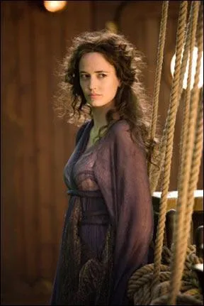 Comment s'appelle la sorcire de 'La croise des mondes' dont la photo est  gauche ?