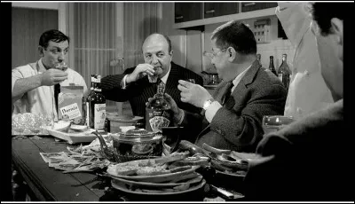 "Les Tontons flingueurs" est réalisé par Michel Audiard.