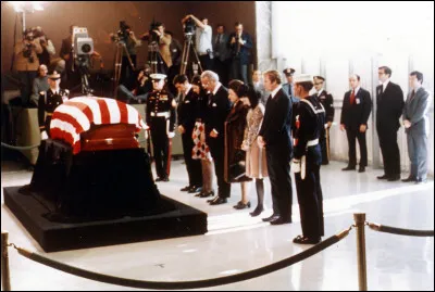 Cet ancien pr&eacute;sident am&eacute;ricain, qui d&eacute;c&egrave;de le 26 d&eacute;cembre, c'est ...