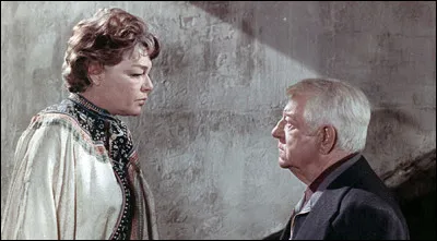 Qui a réalisé "Le Chat" (1971), adapté d'un roman de Georges Simenon, avec Jean Gabin et Simone Signoret ?