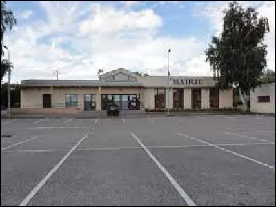 Commune accolée à Lunéville, Moncel-lès-Lunéville se situe ...