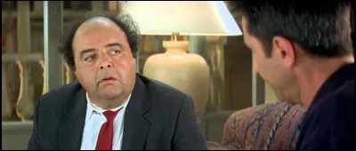 Cinéma : Dans le film "Le dîner de cons", quelle phrase suit la réplique : "Votre prénom à vous c'est François, c'est juste ? Eh bien lui, c'est pareil, c'est Juste !" ?
