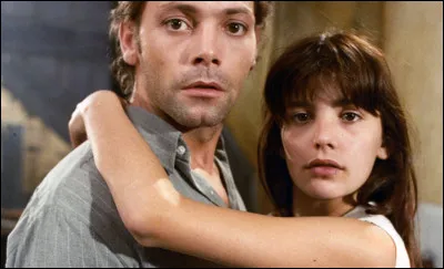 Quel cinéaste a réalisé "Beau-père" (1981) avec Patrick Dewaere ?