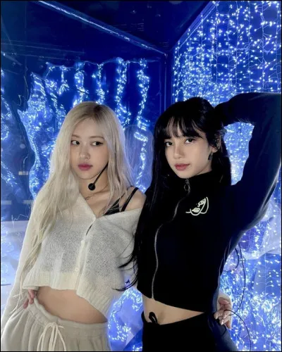 Qui sont-elles de gauche à droite ?