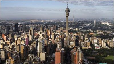 Quelle est cette ville d'Afrique du Sud, capitale de la riche province du Gauteng, capitale économique du pays ?