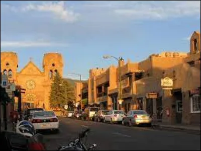 Elle est la capitale du Nouveau-Mexique mais également l'homonyme d'un modèle de chez ...