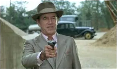 Vous avez derri&egrave;re Andr&eacute; Pousse une Citro&euml;n Traction noire. Dans quel film de la s&eacute;rie de La Septi&egrave;me Compagnie cette image est-elle tir&eacute;e ?