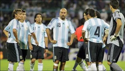 Dans le match du groupe B, Argentine/Core du Sud, qui s'est achev sur un 41 pour l'Argentine, quel joueur argentin a enflamm le public en inscrivant trois buts ?