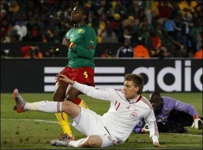 Quel a t le score de Cameroun/Danemark ?