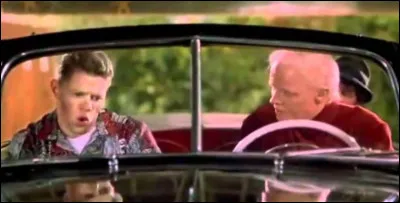 Oh non ! En volant l'almanach et en se la donnant à lui-même dans le passé, Biff a créé...