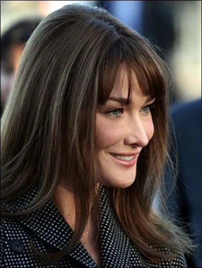 Carla Bruni, auteure-compositrice-interprète est née en Italie.