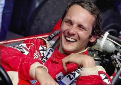 Quel pilote autrichien a remporté 25 victoires et obtenu 3 titres de champion du monde ?