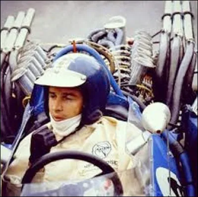 Un autre pilote français court chez Matra et remporte plusieurs Grands Prix. Qui est-ce ?