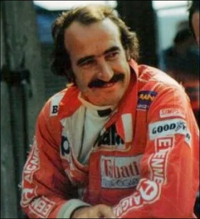 Quel pilote emblématique des années 70 courait principalement chez Ferrari ?