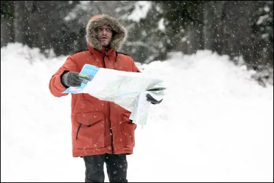 Dans quel film Jean-Paul Rouve est-il un écrivain enquêtant sur la mort d'une femme ?