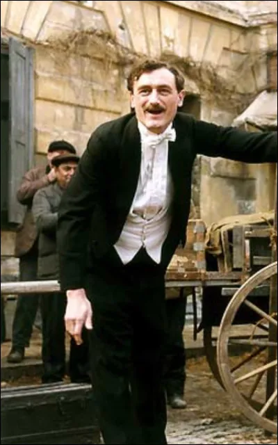 Dans quel film Jean-Paul Rouve joue-t-il Louis Gassion ?