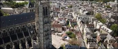 Quelle est l'intruse parmi ces villes ?