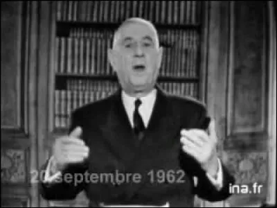 Le 5 octobre 1962, le premier ministre français présente sa démission, refusée par de Gaulle : quel événement le poussait à démissionner ?