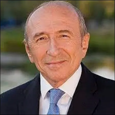 Politique : 
Longtemps membre du Parti socialiste, Gérard Collomb naît en 1947.
Se ralliant à ''La République en marche'', d'Emmanuel Macron, à l'élection présidentielle de 2017, il devient ministre d'État et ministre de l'Intérieur du 17 mai 2017 au 3 octobre 2018.
De quelle ville est-il élu maire du 25 mars 2001 au 17 juillet 2017, puis du 5 novembre 2018 au 4 juillet 2020 ?