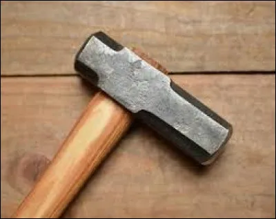 Comment dit-on, en japonais, un "marteau" ?