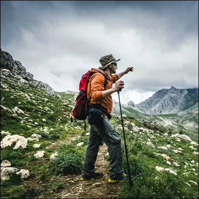 Quelles initiales d&eacute;signent des itin&eacute;raires balis&eacute;s de randonn&eacute;e p&eacute;destre ?