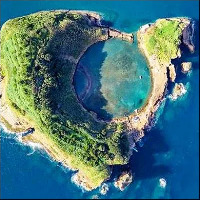 Dans quel oc&eacute;an se trouve l�archipel des A&ccedil;ores ?