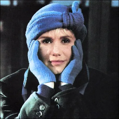 Dans quel film Miou-Miou vient-elle en aide &agrave; des personnes isol&eacute;es, dont un PDG jou&eacute; par Patrick Chesnais ?