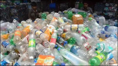 Combien de temps une bouteille en plastique met-elle à se décomposer ?