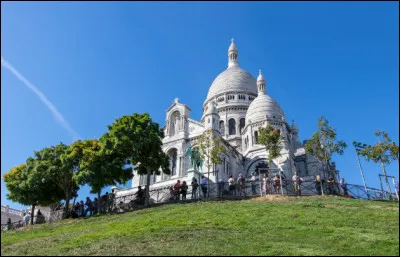 Quel département de France métropolitaine a la plus petite superficie ?