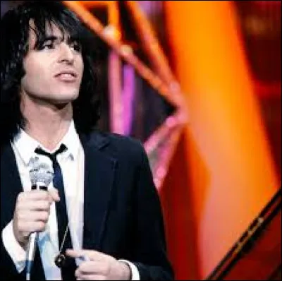 Complétez le titre de cette chanson : "Pas...