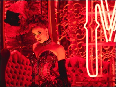 Quant à celle-ci, je suppose qu'il s'agit de la couleur :