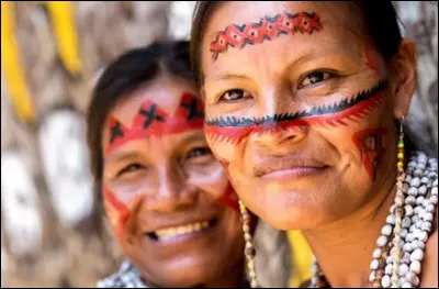 Chez les Guayaquis (Paraguay) > Ici, ce sont exclusivement les femmes qui choisissent leurs partenaires. En effet, selon leurs croyances, ... (Complétez !)