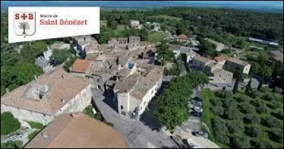 Village occitan, dans l'arrondissement du Vigan, Saint-Bénézet se situe dans le département ...