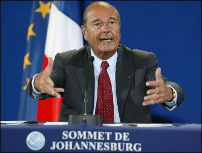 L'assemblée du "sommet de la Terre de Johannesbourg", qui se veut la preuve du développement d'une culture mondiale de respect de l'écologie, est marqué par la formule de lancée par Jacques Chirac "Notre maison brûle et nous regardons ailleurs" : c'était il y a ...