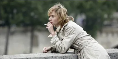 Dans quel film Sylvie Testud est-elle une écrivaine à succès qui va finir par être seule ?