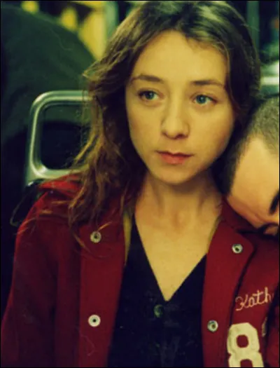 Dans quel film Sylvie Testud est-elle une femme dont est amoureux un diplômé de Sciences-po ?