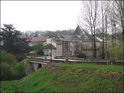 Ancienne commune Viennoise, Vaux se situe dans l'ancienne région ...