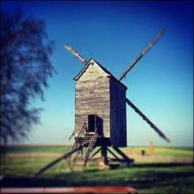 Si vous voulez voir ce moulin, direction Maves, dans le Centre-Val-de-Loire. Village de l'aire d'attraction de Blois, il se situe dans le département ...