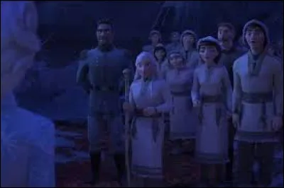 Quel est le nom du peuple que découvrent Anna et Elsa autour de leur quête ?
