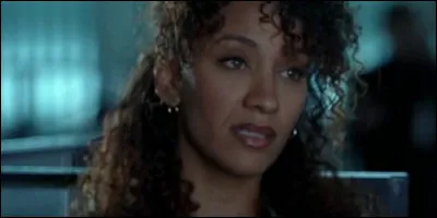 Quel est le nom de cette ancienne flic de Los Angeles qui a rejoint l'équipe pour pallier le départ de Megan ?