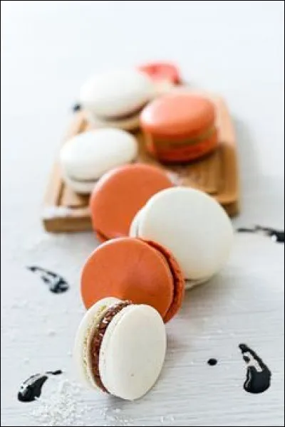 Dans quel mode la marche funèbre est-elle souvent écrite ?